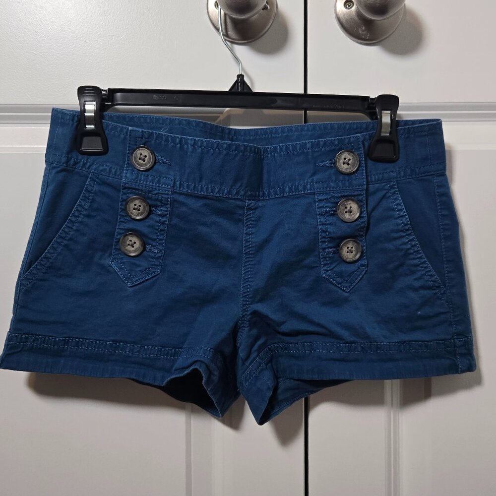 Express Shorts